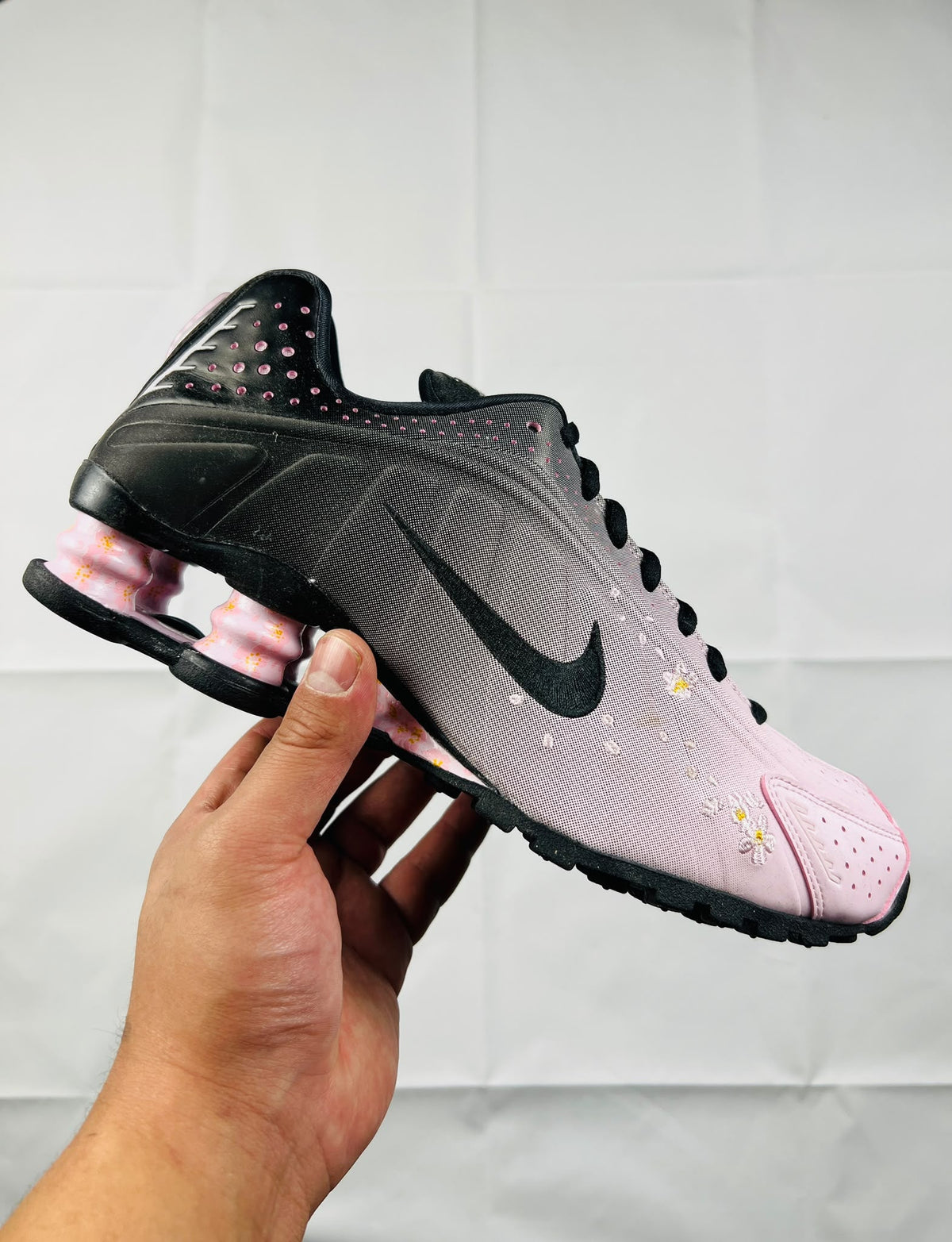 SNEAKER