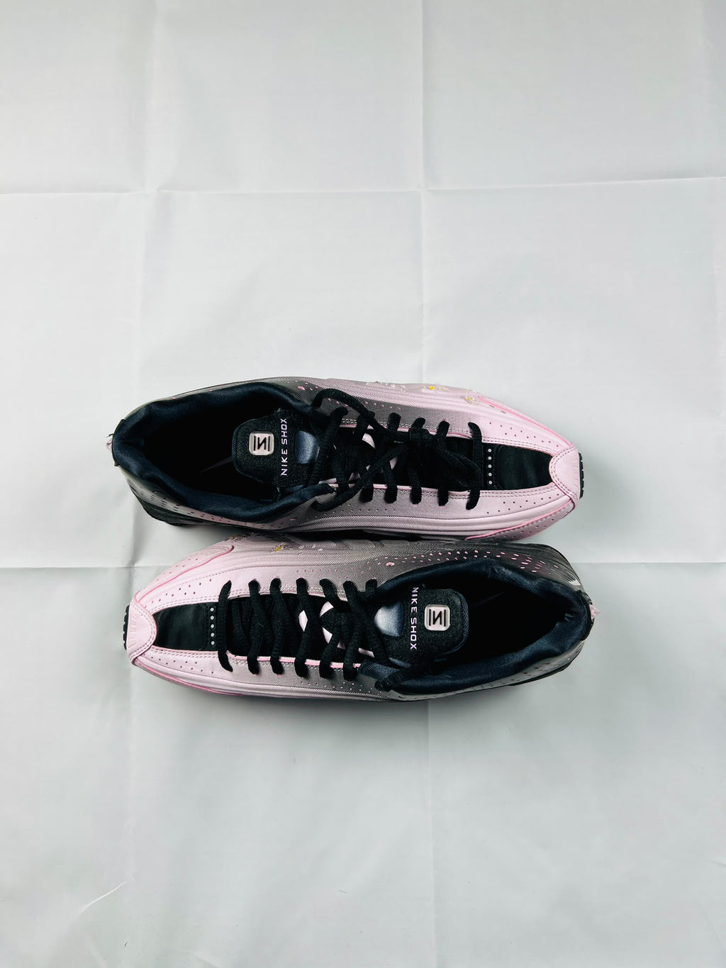NIKE SHOX R4