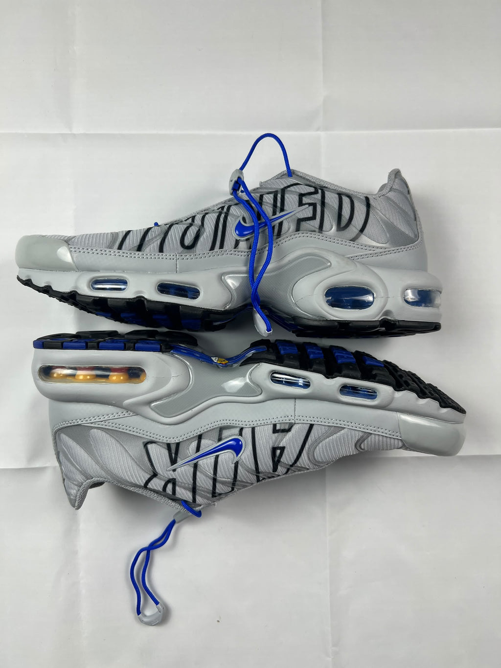 NIKE AIR MAX PLUS
