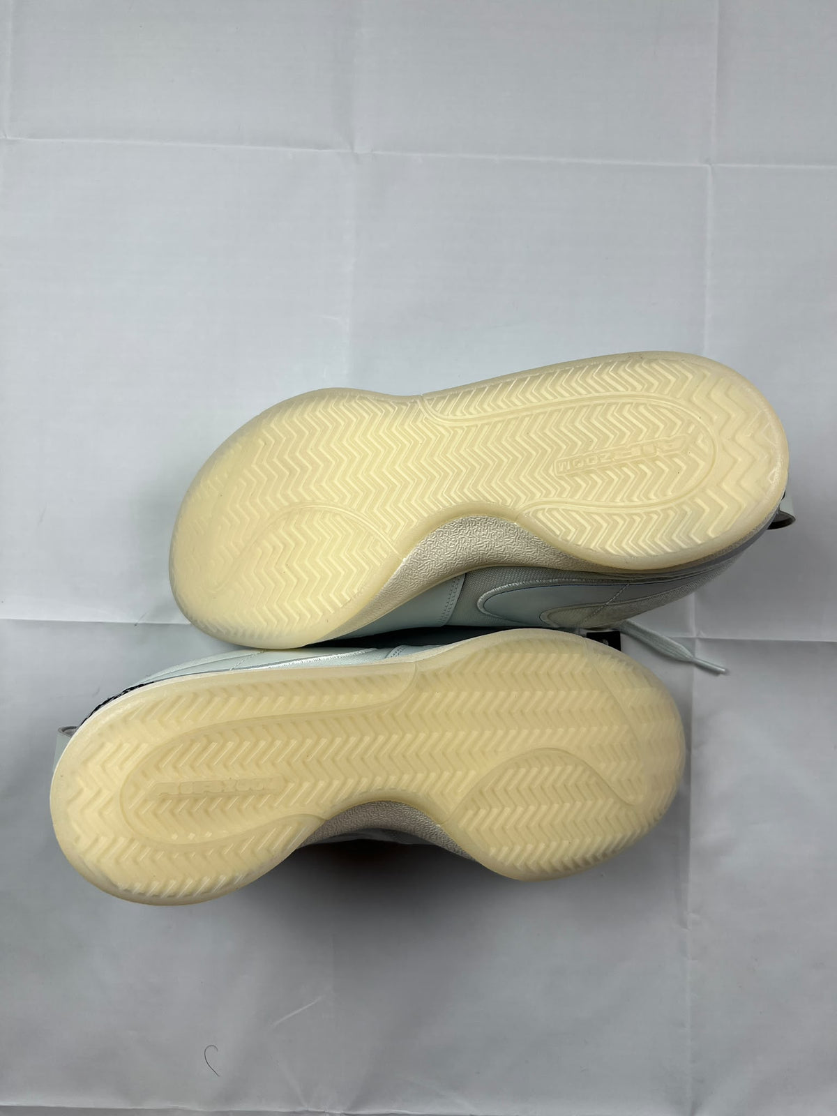 NIKE BOOK 1 "MOSS POINT"